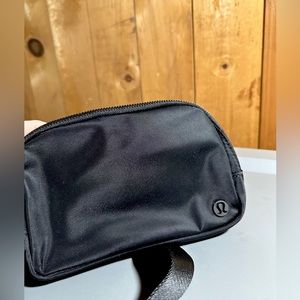 Lululemon Belt Bag- Black